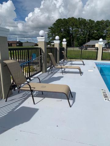 Microtel Inn & Suites By Wyndham Camp Lejeune/Jacksonville Exterior foto